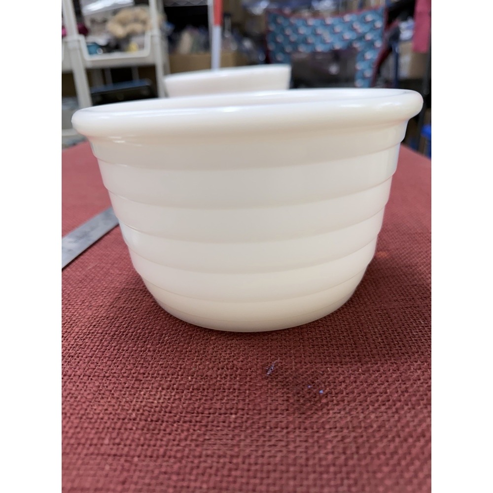 Vtg Hazel Atlas Beehive Milk GlassMixing Bowl Large Ribbed White